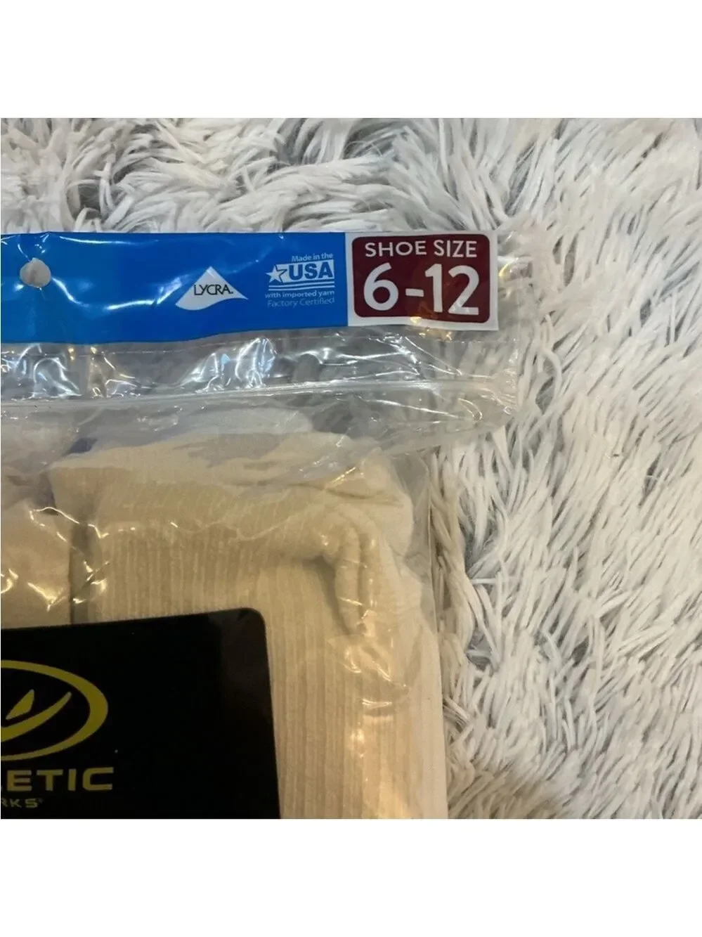 Athletic Works Men’s white crew socks shoe size 6-12 New